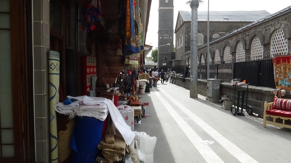 Korona virüs Diyarbakır’da bayram alışverişini olumsuz etkiledi 