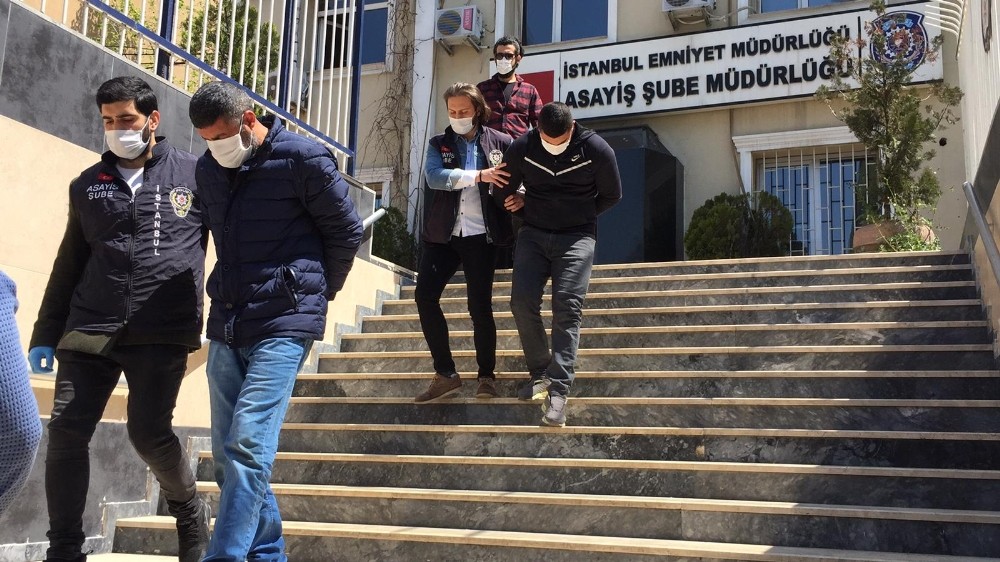 Korona virüs için kurulacak hastanenin kablolalarını çaldılar 