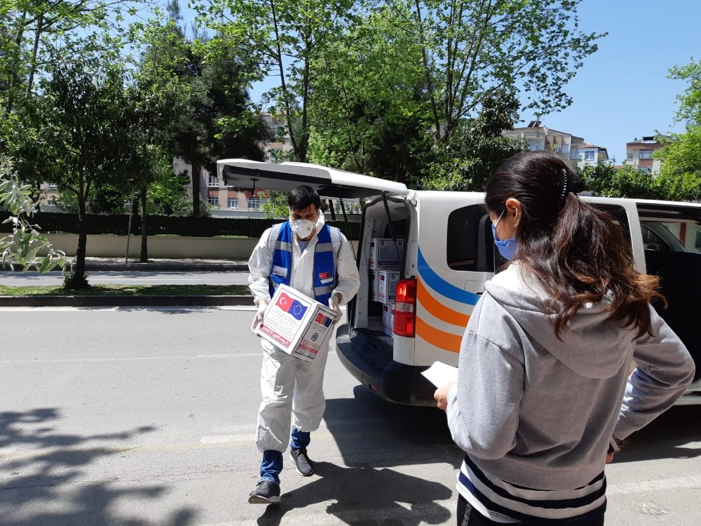 Korona virüs ile mücadele kapsamında hijyen kiti dağıtımı 