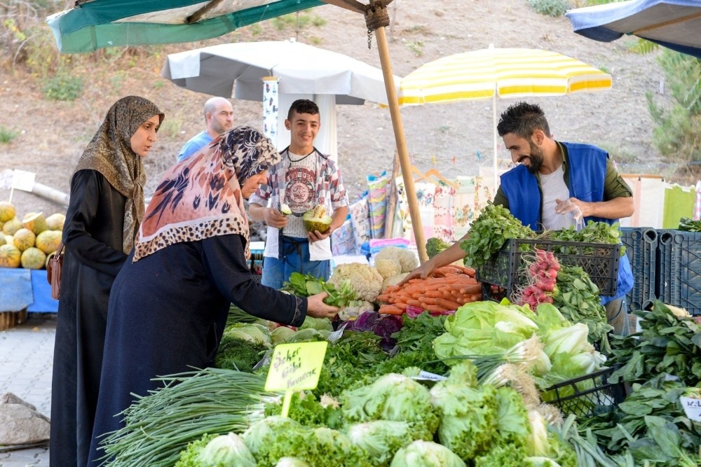 Korona virüs nedeniyle 5 semt pazarı kapatıldı 