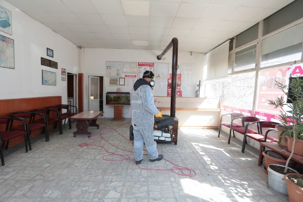 Korona virüs tedbirleri ilaçlama çalışmaları sürdürülüyor 
