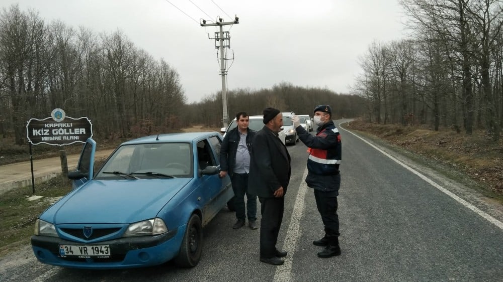 Korona virüs tedbirlerine uymayan 4 kişiye para cezası 