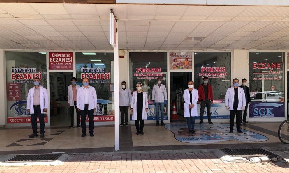 Korona virüsten ölen eczacı Adıyaman’da anıldı 