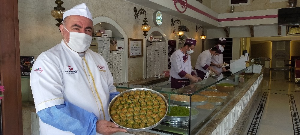 Koronanın vurduğu baklavacılarda normalleşme sevinci 