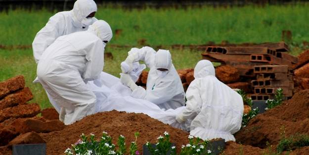 Koronavirüs bitmeden yeni salgın patladı! İlk ölüm gerçekleşti