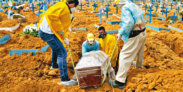 Koronavirüs Brezilya’yı resmen kırıp geçiriyor