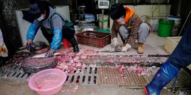 Koronavirüs dünyaya oradan yayılmıştı! Endişelendiren görüntüler