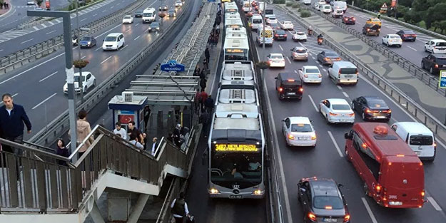 Koronavirüs İstanbul'da ulaşımı vurdu