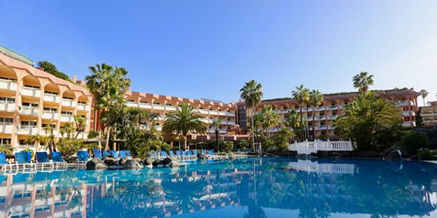 Kabus sürüyor! Bin kişinin bulunduğu otel karantinaya alındı