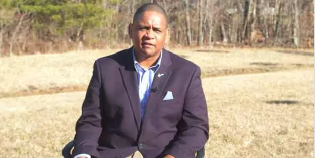 Koronavirüs ona bulaşmıyor! Dünya bu adamı konuşuyor