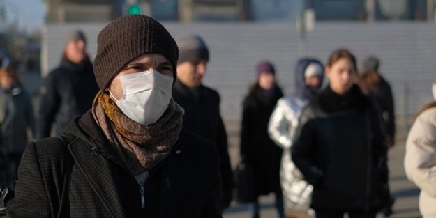 Koronavirüse karşı çift maske takanlar dikkat! Uzman isim açıkladı