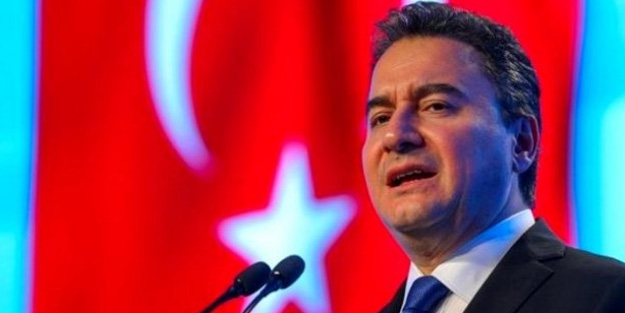 Koronavirüse yakalanan Ali Babacan'ın hastaneye kaldırıldı