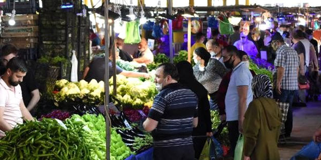 Koronadan en çok etkilenen illerden biri... Pazara koştular!