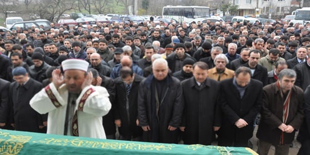 Koronavirüsten ölen kişinin kabri başında cenaze namazı kılınır mı?