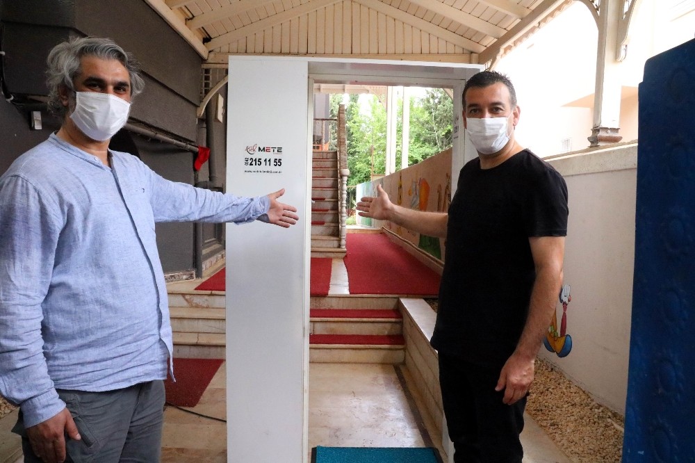 Koronaya karşı dezenfekte tüneli 