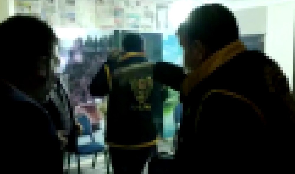 Koronayı umursamadan kumara devam ettiler 