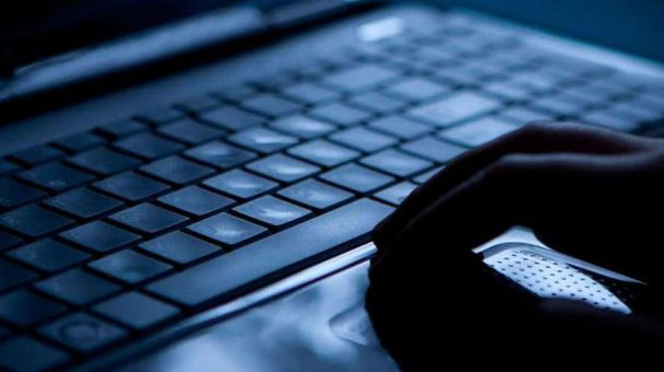 Korsan film yayana 'yavaş internet' cezası!