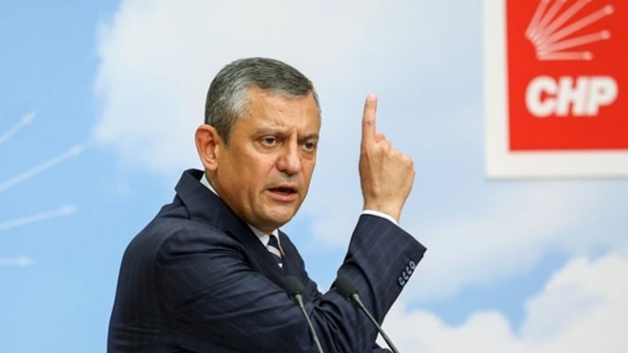 Korsan Özgür'e kötü haber: TBMM CHP’nin grup toplantısını takvimden çıkardı!