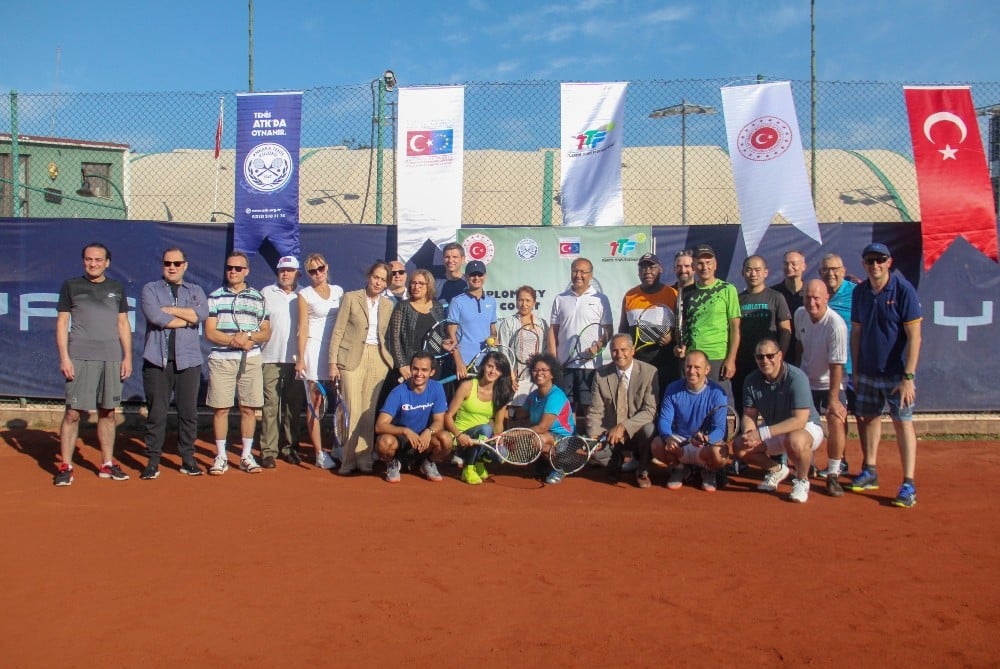 Kortta Diplomasi 2019 Tenis Turnuvası’nın açılış töreni gerçekleşti 