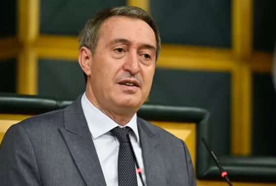 Korucular çoban olsun demişti! Koruculardan cevap geldi: Sen de gel kapımızda köpek ol