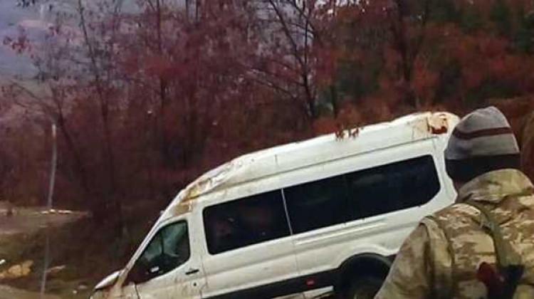 Korucuları taşıyan minibüs kaza yaptı: 7 yaralı