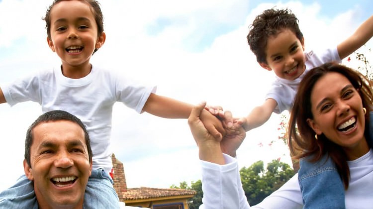 Koruyucu aileye destek eli