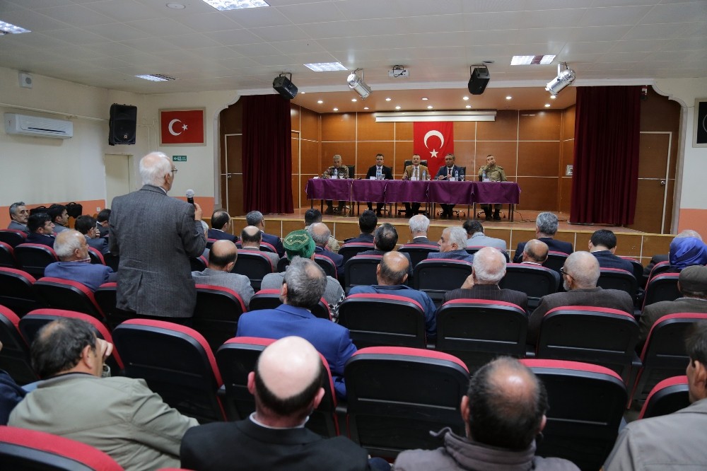 Köse’de halk toplantısı gerçekleştirildi 