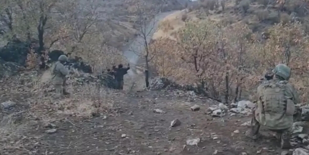 Köşeye sıkışan teröristler böyle teslim oldu