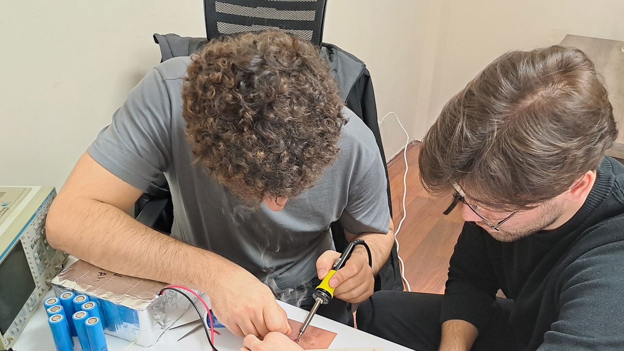 KOSGEB destekli yapay zekalı batarya geliştirildi