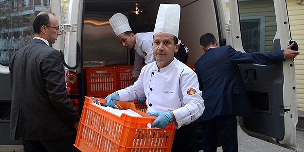 Köşk yemekleri davetlilere niyet huzurevlerine kısmet