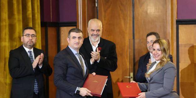 Kosova'da Bayraktar TB2 SİHA'ları için sözleşme imzaladı! Kosova'dan açıklama: Her devlet bulundurmak ister