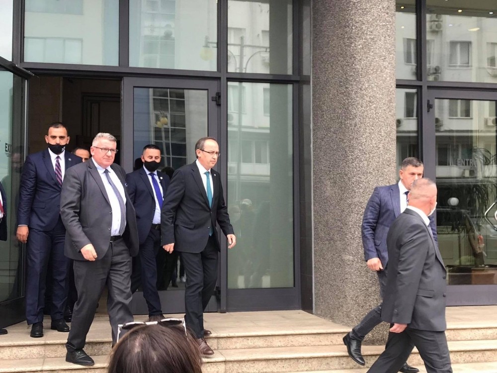 Kosova’da yeni hükümet kuruldu 