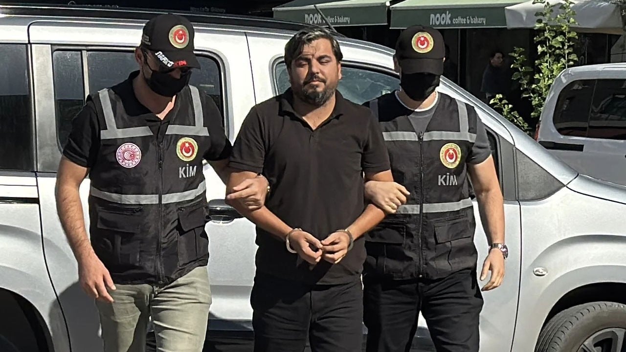 Koşun eğlence var… Avukatının verdiği akla bakın: Fare Arif kaçmıyormuş! Gezi videosu çekmeye gidiyormuş