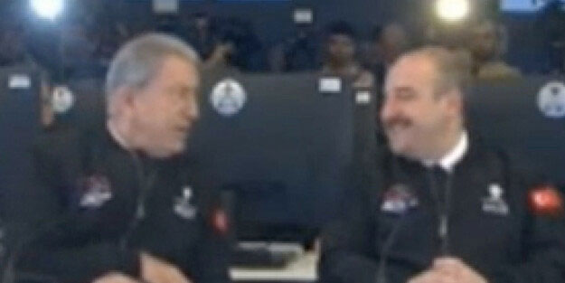 Kötü haber sonrası Hulusi Akar'dan Varank'a dikkat çeken soru: Komplo olmasın?