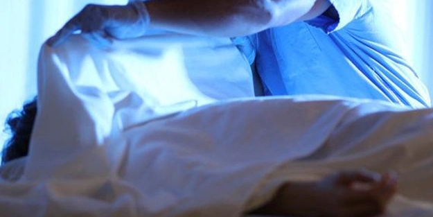 Kötü koku yayılan evden ceset çıktı