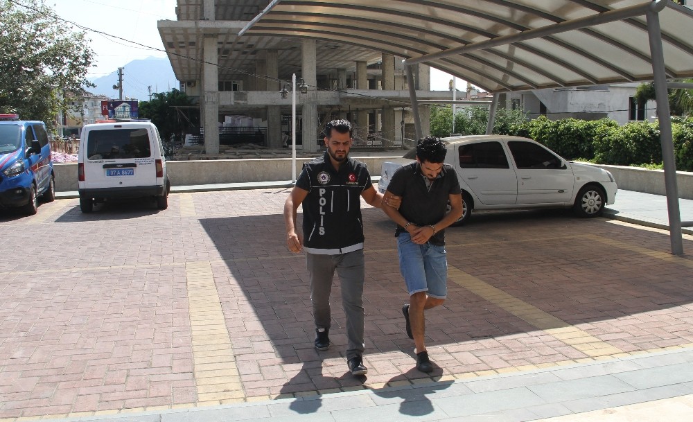 Kovalamaca sonucu uyuşturucu ve ruhsatsız tabancayla yakalandı 