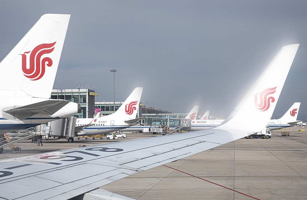 KOVİD-19 önlemlerini gevşeten Çin’in başkentinde uçuşlar ikiye katlandı