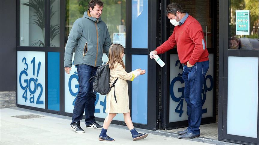 Kovid-19 vaka sayısı 55 bini aşan Belçika'da okullar kademeli açıldı