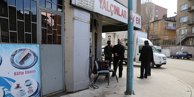 Kovulunca iş yerini soydu