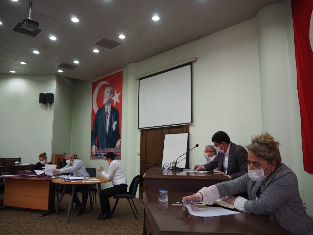 Köy arazilerinden elde edilen gelir köylere kullanılacak 