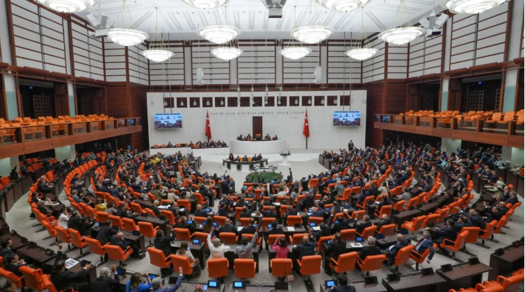 Köy Kanunu Meclis'ten geçti