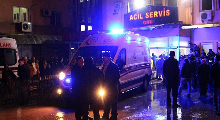 Köy minibüsü uçuruma devrildi: 1 ölü, 14 yaralı