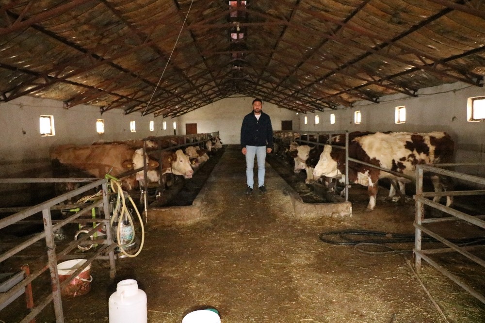 Köye dönüş yaptı karanlıkta kaldı 