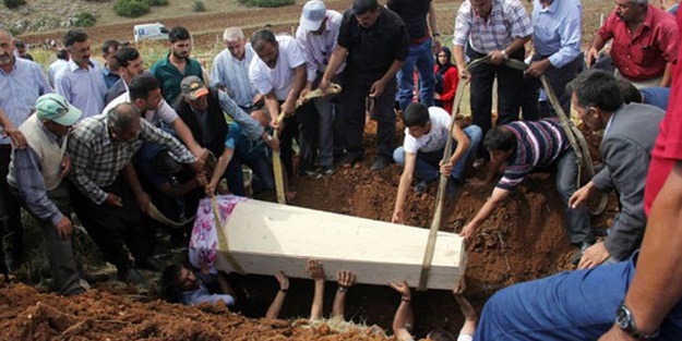 Köylü korkudan cenazeye gelemedi