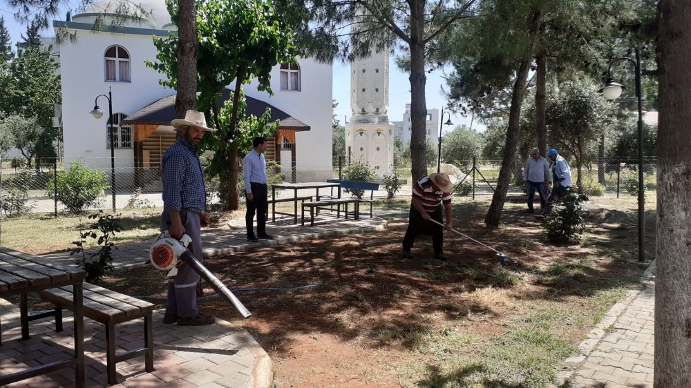 Kozan’da cuma namazı için hazırlıklar tamamlandı 
