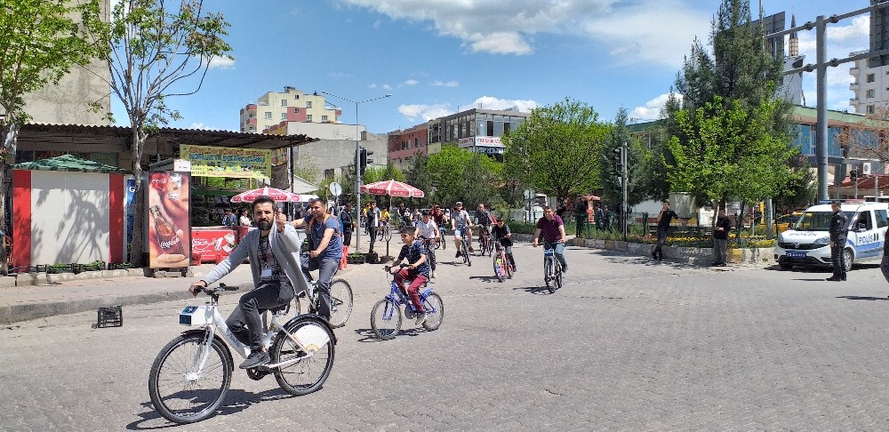 Kozluklular sağlık için pedal çevirdi 