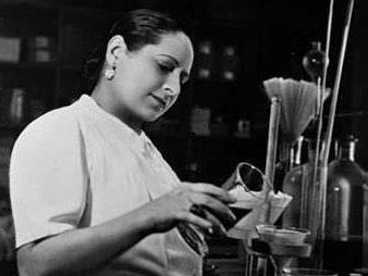 Kozmetiği kendisi bile kullanmadı, sadece İsrail için üretti! Gör bu oyunları Müslüman