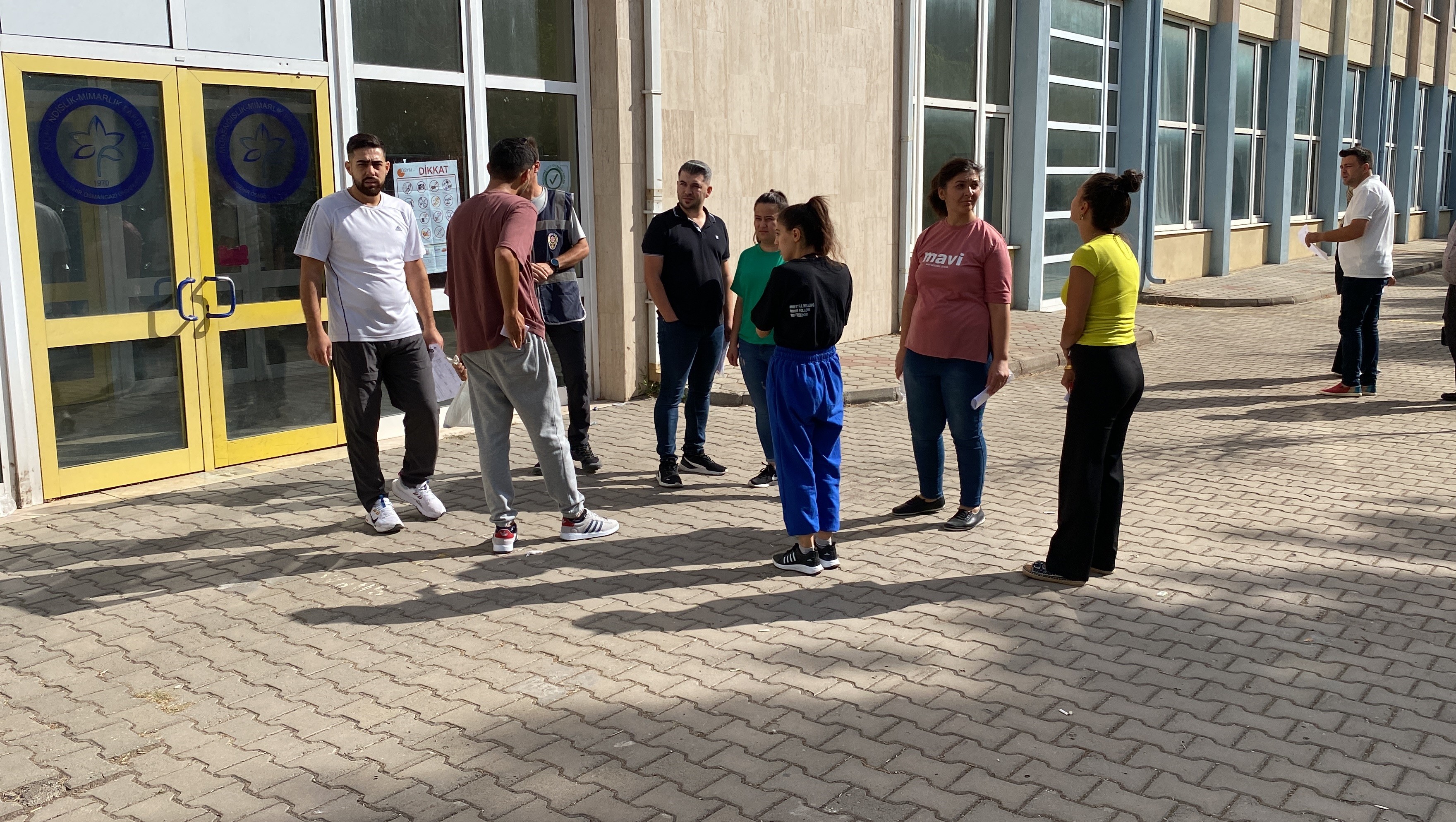 KPSS'ye geç gelen bazı adaylar kapıda kaldı!