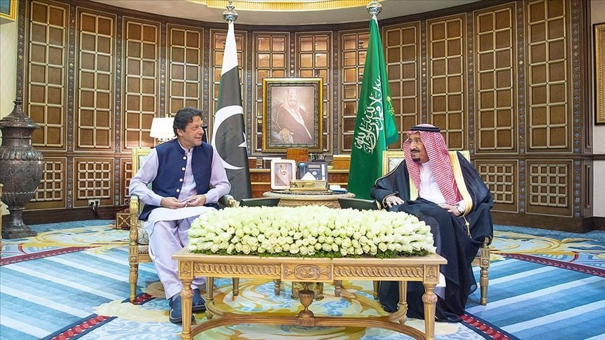 Kral Selman bin Abdulaziz Pakistan Başbakanı İmran Han'la görüştü