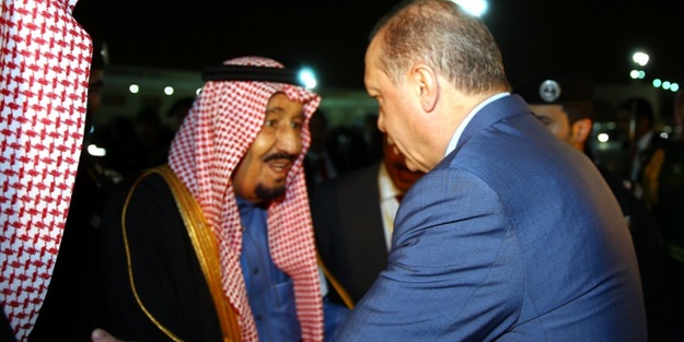 Kral Selman'dan Cumhurbaşkanı Erdoğan'a jest